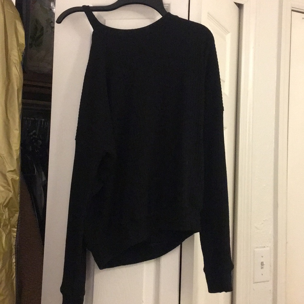 Cutout Splendid Sweater - Picture 3 of 8